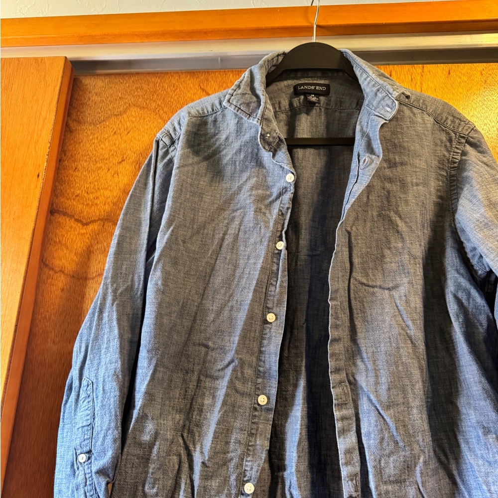 Lands’ End button down - Picture 4 of 9